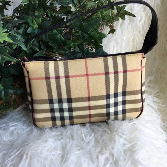 Burberry Handbags - Burberry London Nova Check Pochette